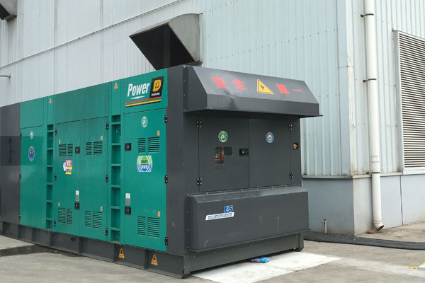 中和镇燃油滤清器的更换流程是怎样的？