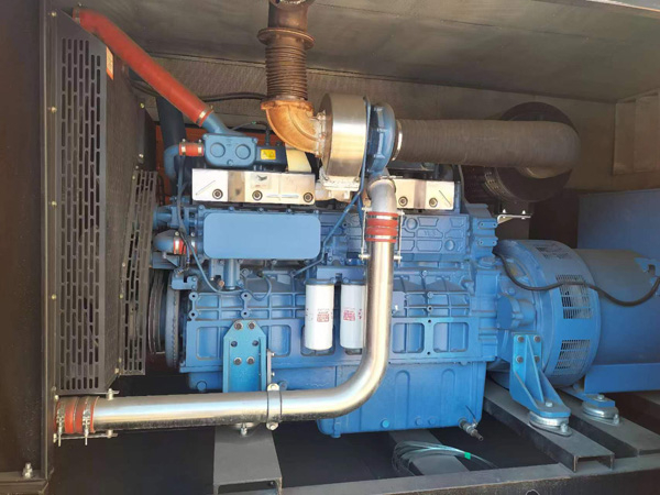 中和镇柴油发电机组一般有几种电压输出？