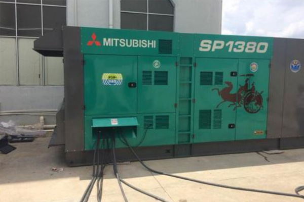 中和镇为什么有些柴油发电机组的输出电压可以调节？