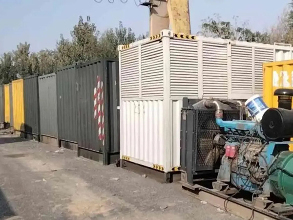 中和镇200KW柴油发电机机组每小时油耗是多少？