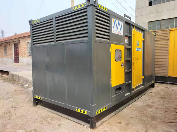 中和镇进行柴油发电机组电瓶性能测试时，有哪些注意事项？